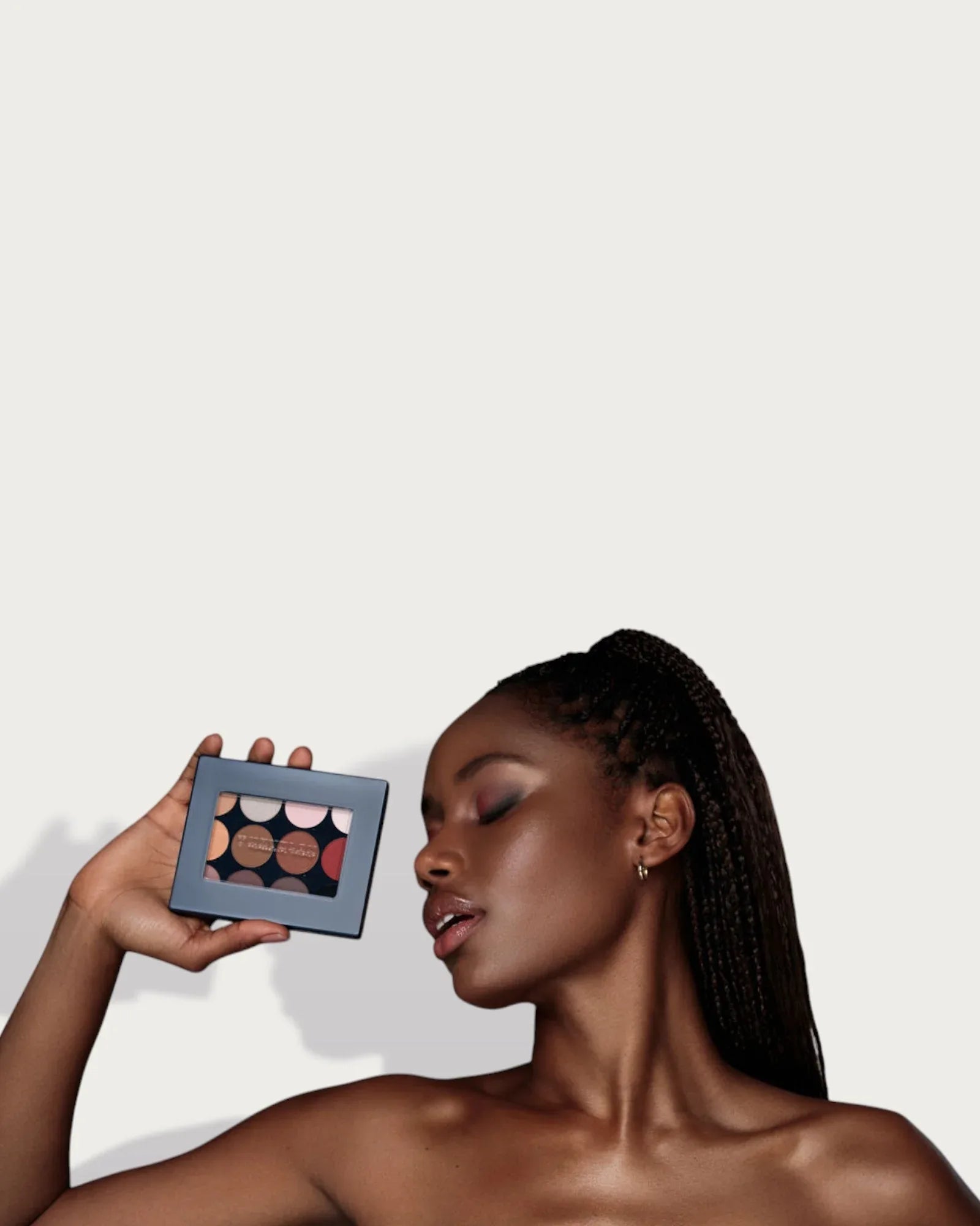 VELVET VISION EYE SHADOW PALETTE - KRYOLAN SERVICES