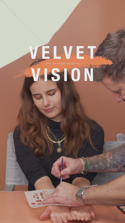 VELVET VISION EYE SHADOW PALETTE